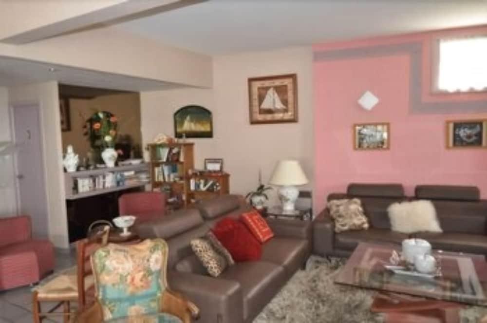 Bastide Du Cantal Salers Interno foto
